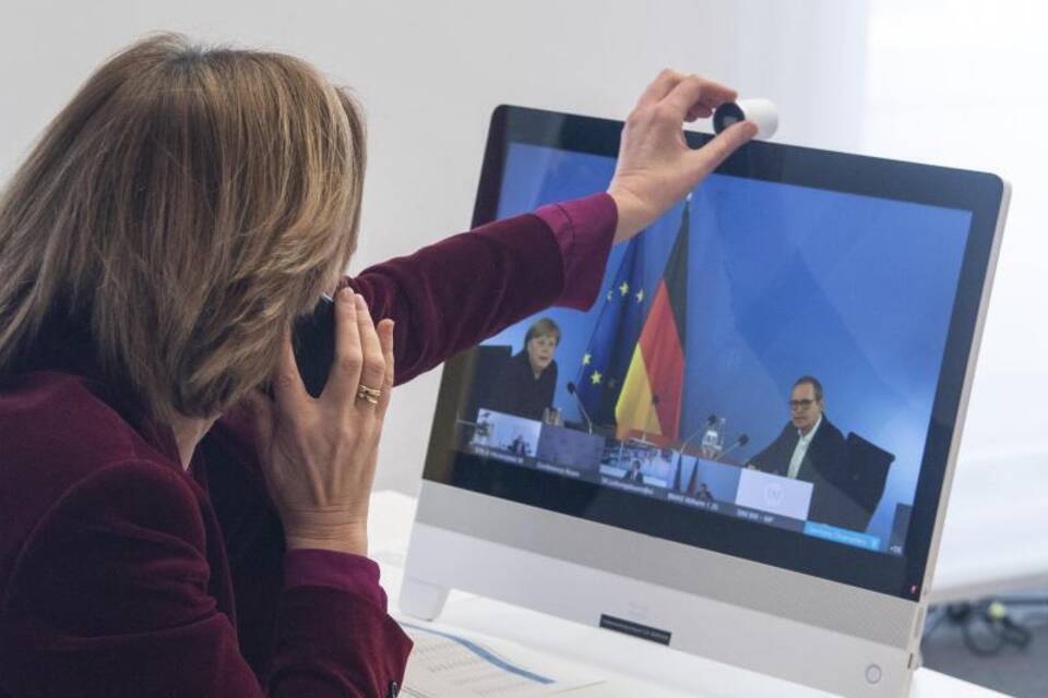 KINA - Viele reden mit KINA - Viele reden mit