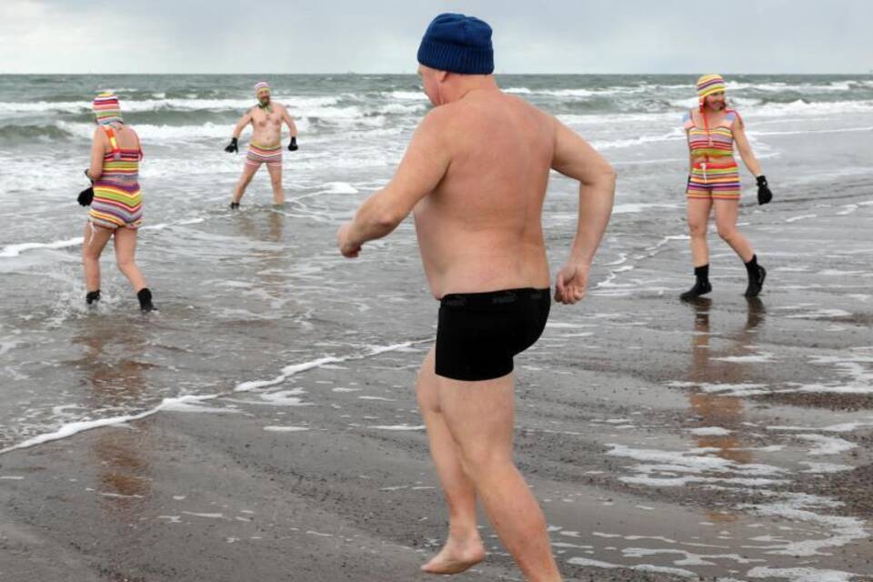 Eisbaden bei 1,5 Grad Eisbaden bei 1,5 Grad