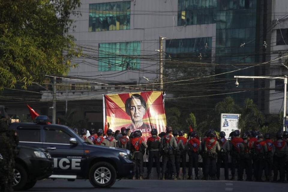 Nach dem Militärputsch in Myanmar Nach dem Militärputsch in Myanmar
