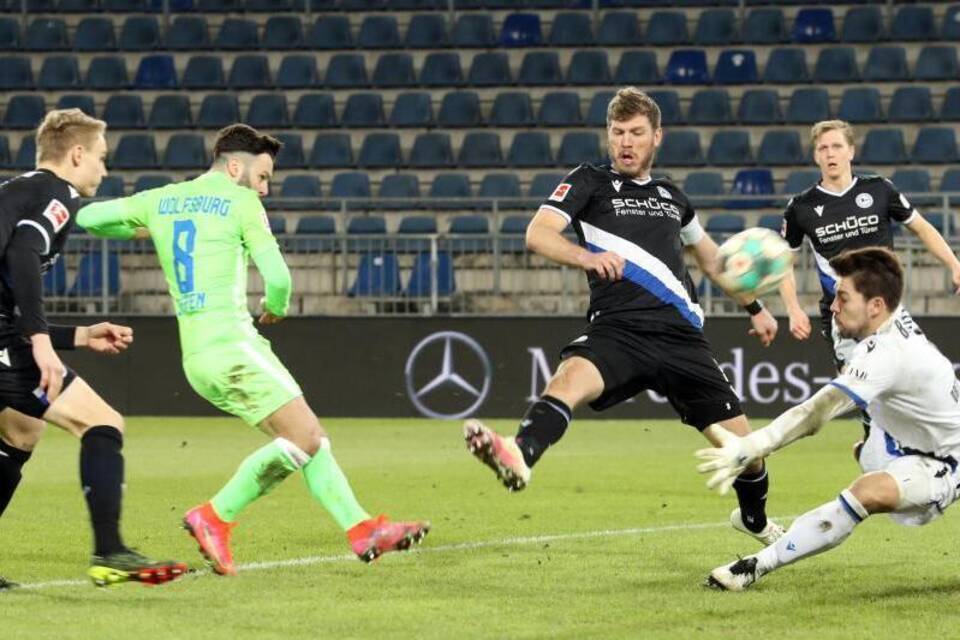 Arminia Bielefeld - VfL Wolfsburg Arminia Bielefeld - VfL Wolfsburg