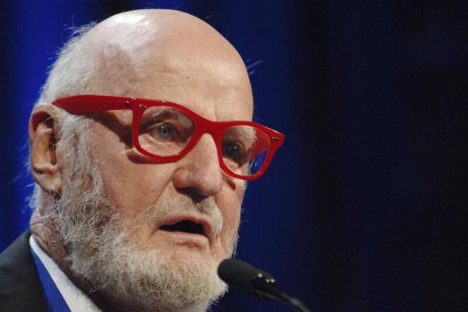 Lawrence Ferlinghetti Lawrence Ferlinghetti