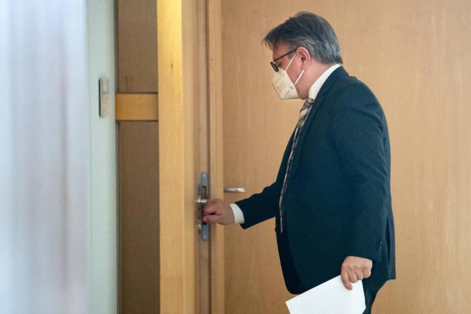 Durchsuchung bei CSU-Abgeordnetem Nüßlein Durchsuchung bei CSU-Abgeordnetem Nüßlein
