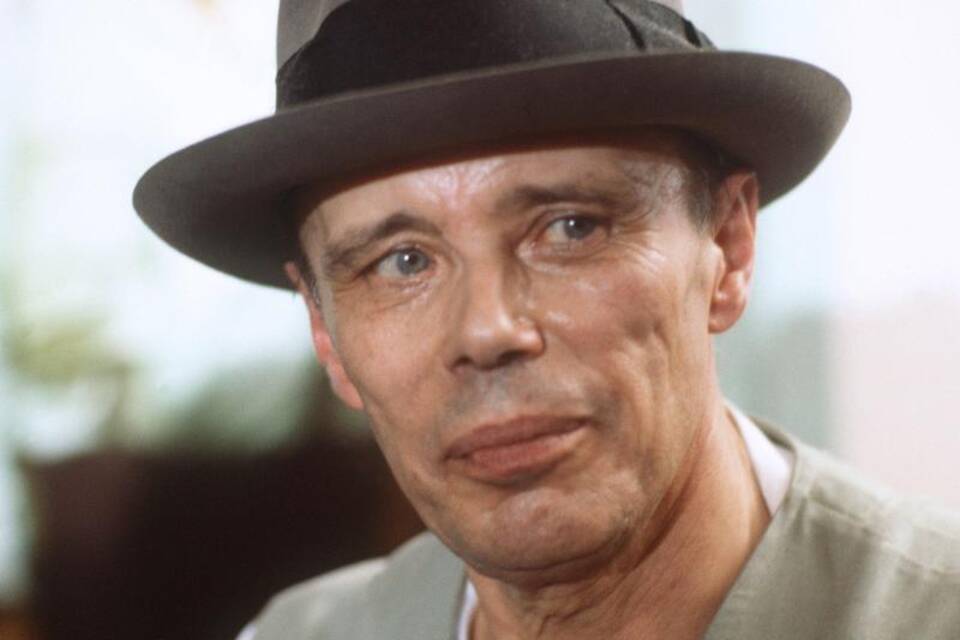 Joseph Beuys Joseph Beuys