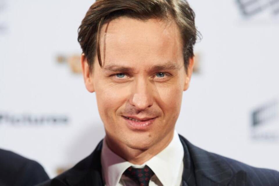Tom Schilling Tom Schilling