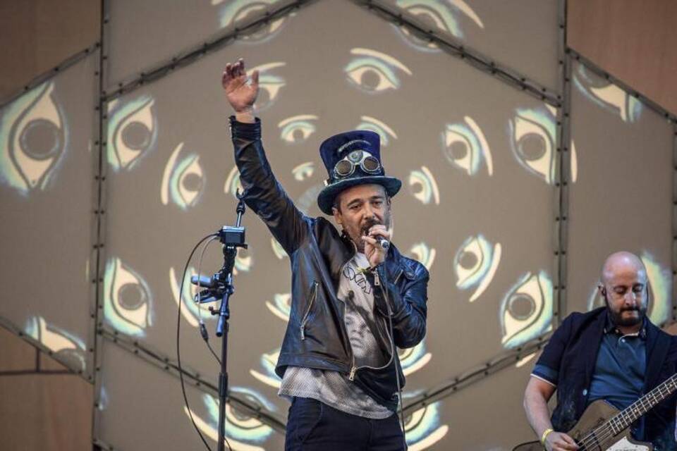 Love of Lesbian Love of Lesbian