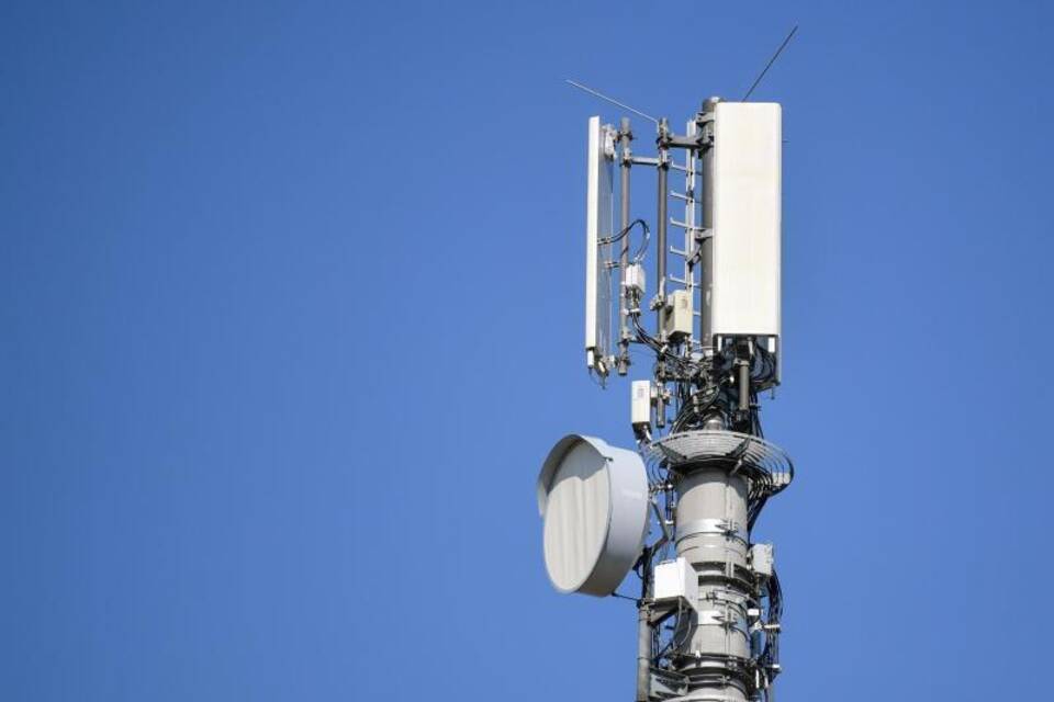 Ein Mobilfunksendemast Ein Mobilfunksendemast