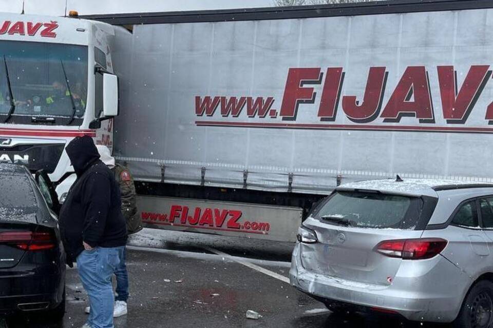 Massenkarambolage auf der A9