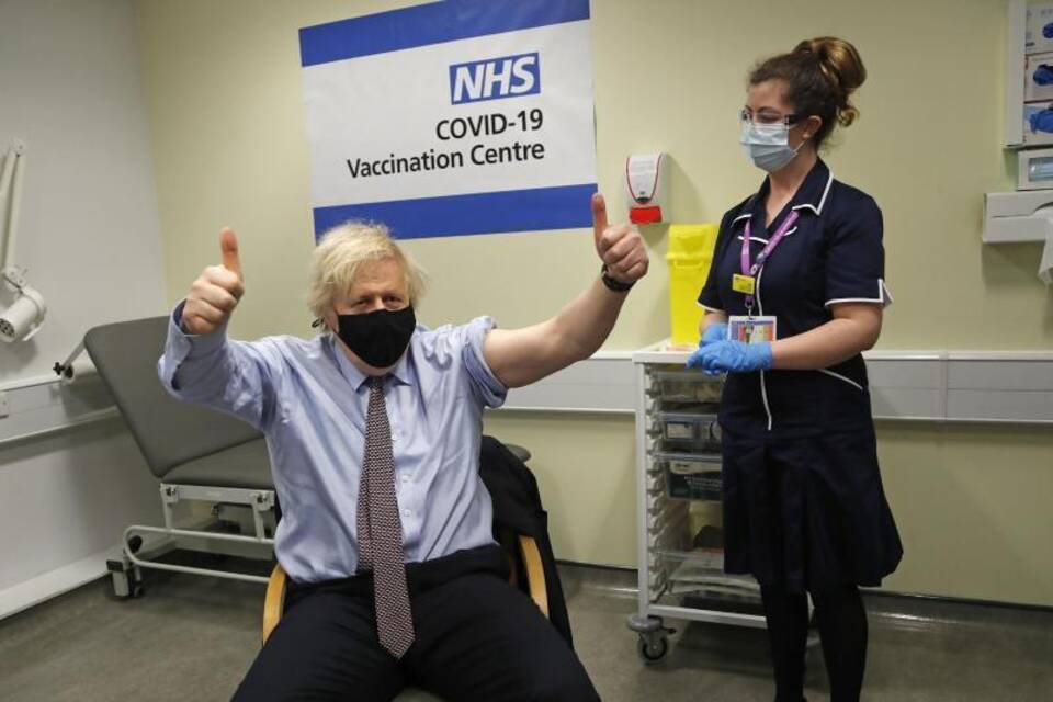Coronavirus - Großbritanniens Premier Johnson wird geimpft Coronavirus - Großbritanniens Premier Johnson wird geimpft