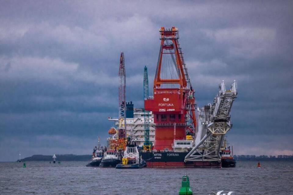 Russisches Verlegeschiff "Fortuna" Russisches Verlegeschiff "Fortuna"