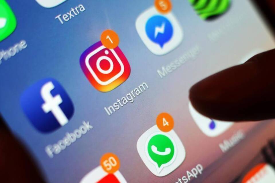 Ministerien wollen für Gefahren im Netz sensibilieren Ministerien wollen für Gefahren im Netz sensibilieren