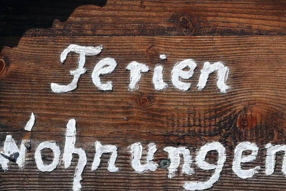 Schild Ferienwohnungen