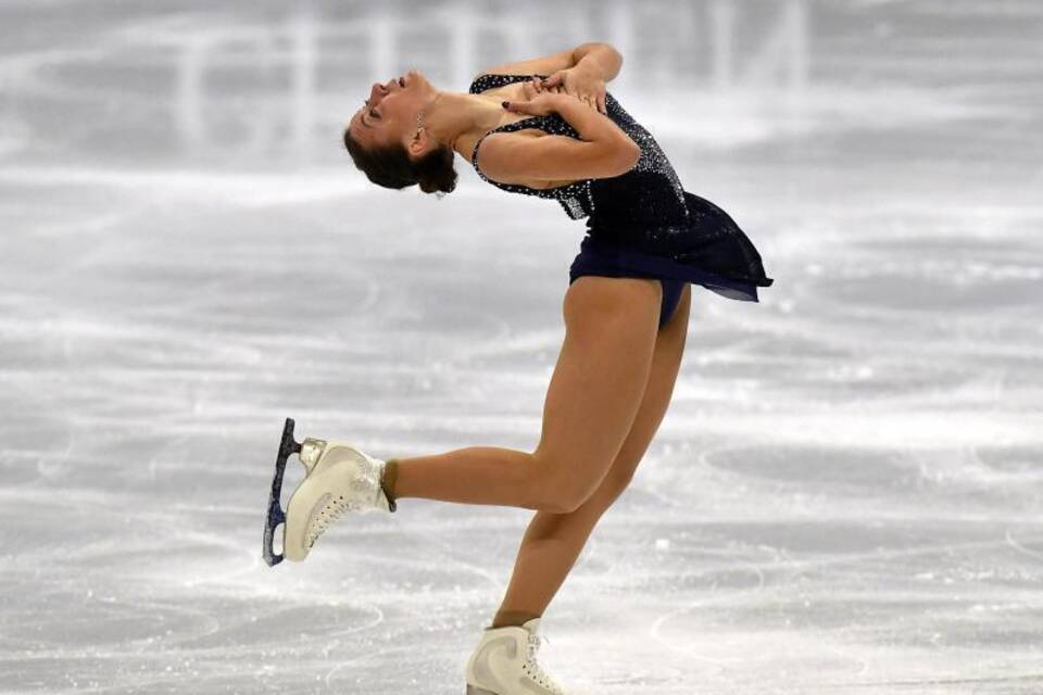 Nicole Schott Nicole Schott