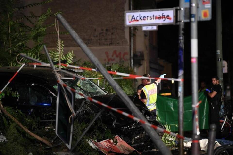 Anklage nach SUV-Unfall mit vier Toten in Berlin erhoben Anklage nach SUV-Unfall mit vier Toten in Berlin erhoben