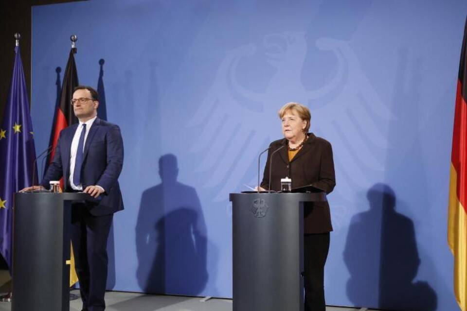Spahn und Merkel