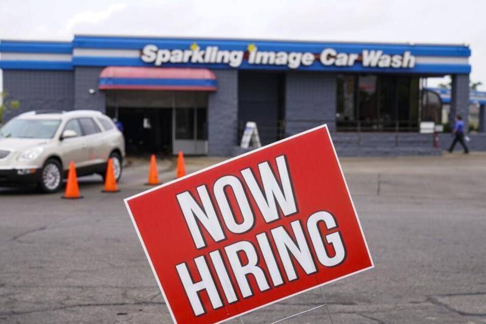 «Now hiring» «Now hiring»