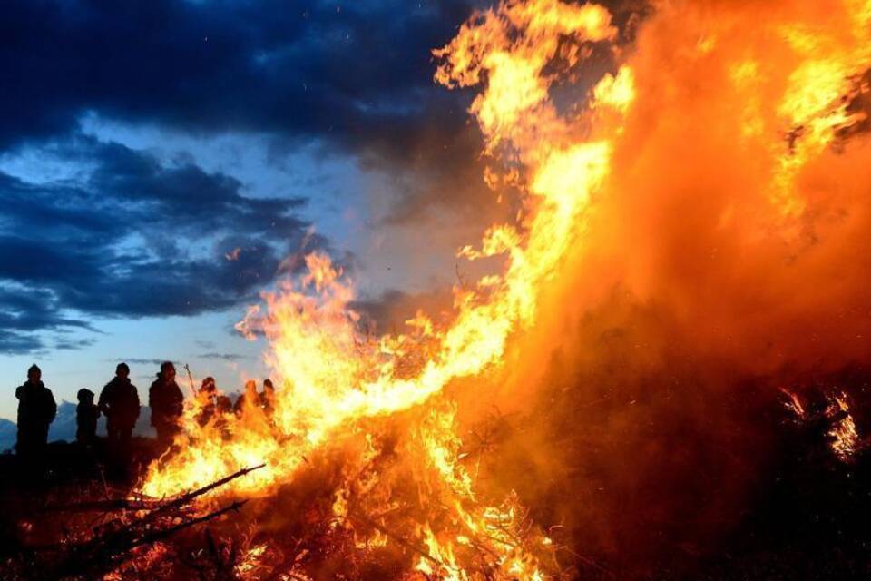 Osterfeuer Osterfeuer