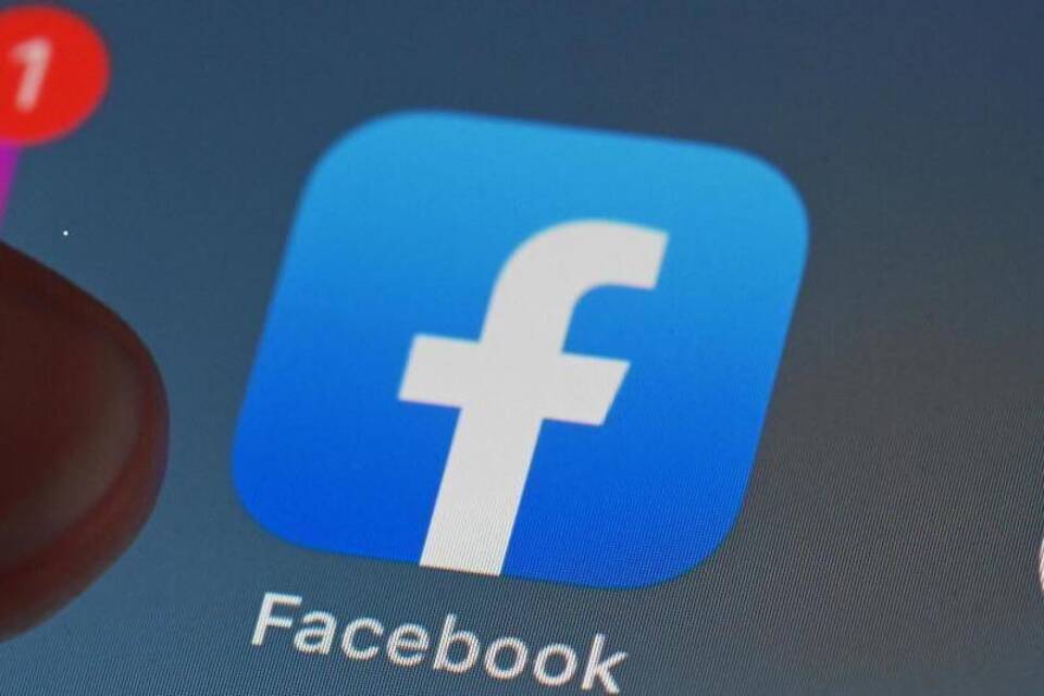Facebook Facebook
