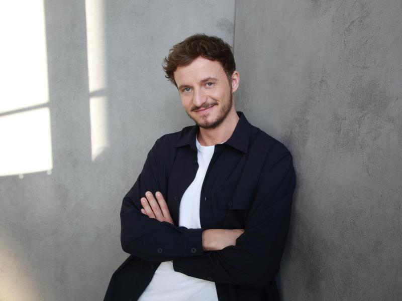 Newcomer: Tommi Schmitt bekommt eigene TV-Show bei ZDFneo ...