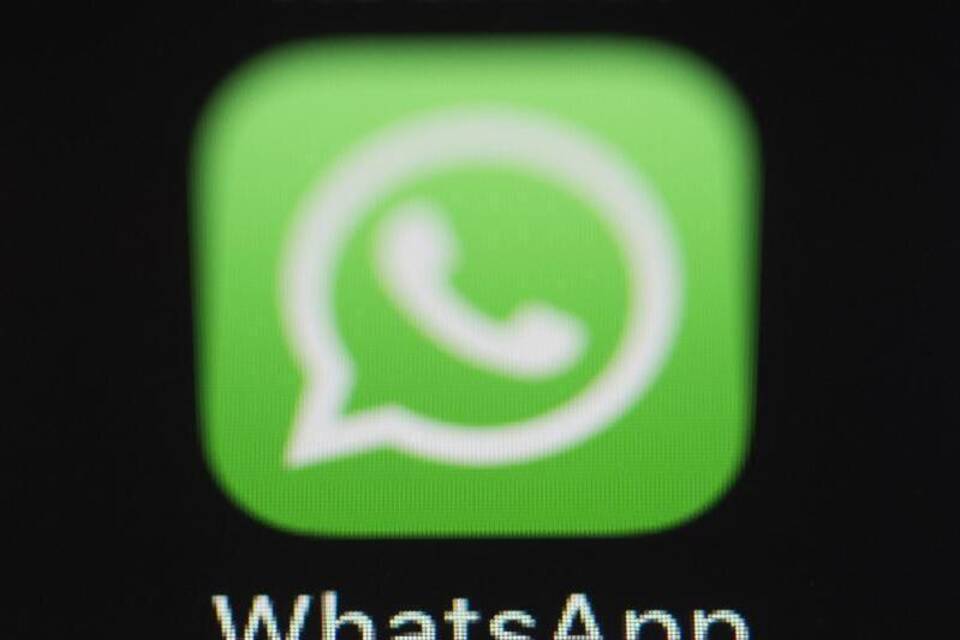 WhatsApp WhatsApp