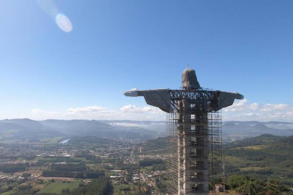 Jesus-Statue in Encantado