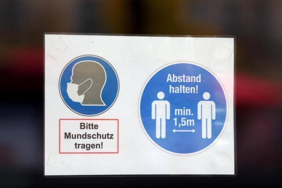 Hinweisschild Hinweisschild