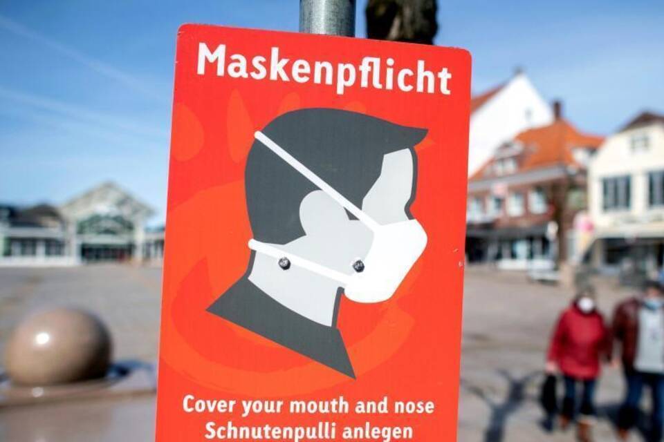 "Schnutenpulli anlegen" "Schnutenpulli anlegen"