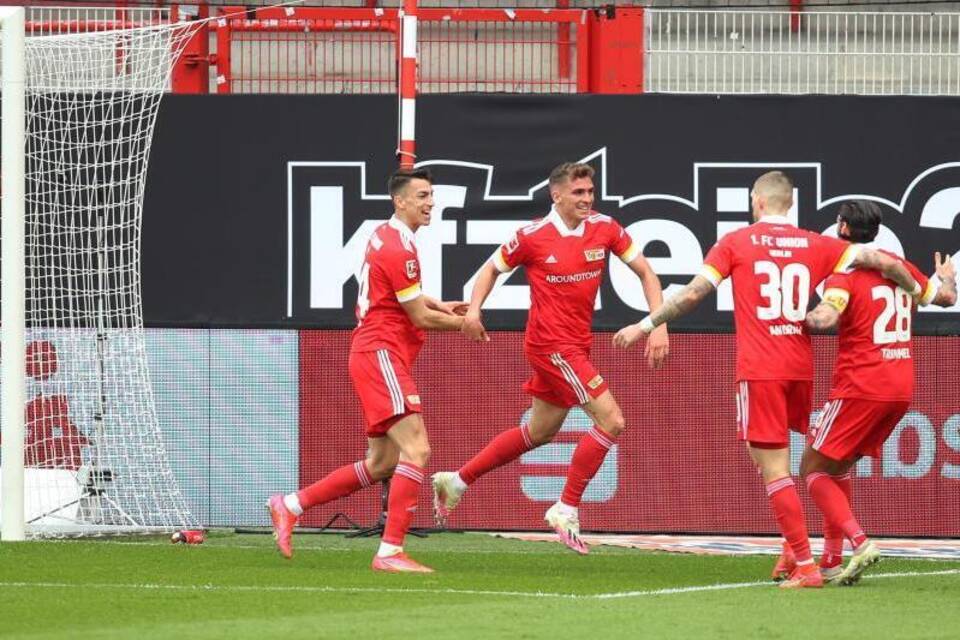 1. FC Union Berlin - VfB Stuttgart 1. FC Union Berlin - VfB Stuttgart