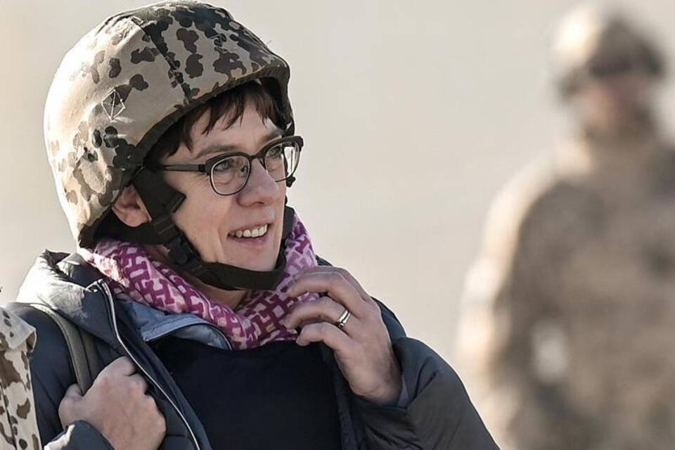 Verteidigungsministerin Kramp-Karrenbauer in Kundus Verteidigungsministerin Kramp-Karrenbauer in Kundus