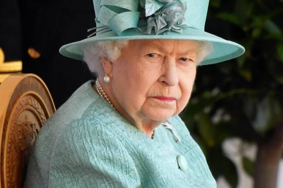 Queen Elizabeth II. Queen Elizabeth II.