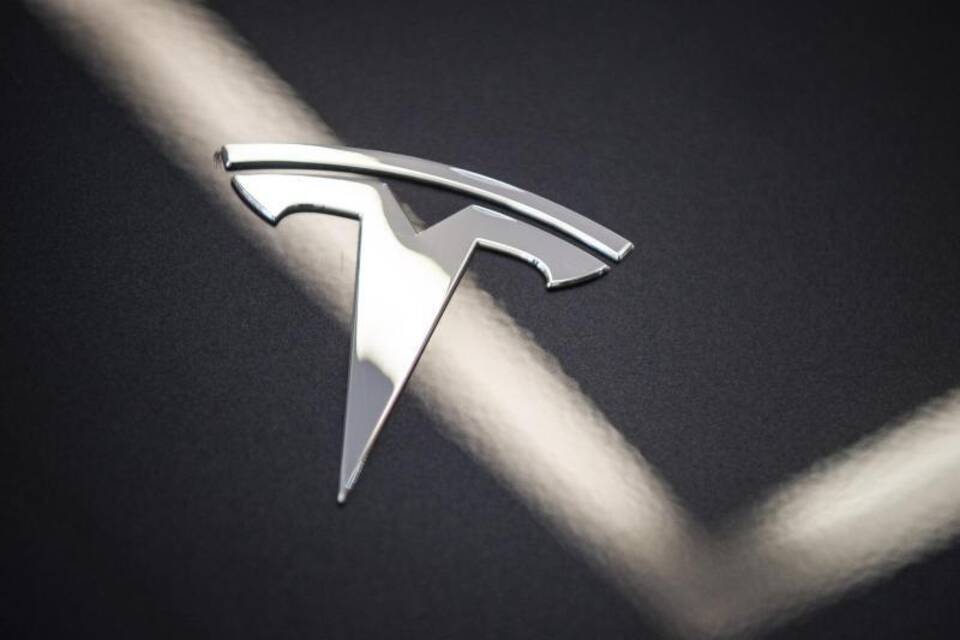 Tesla Logo