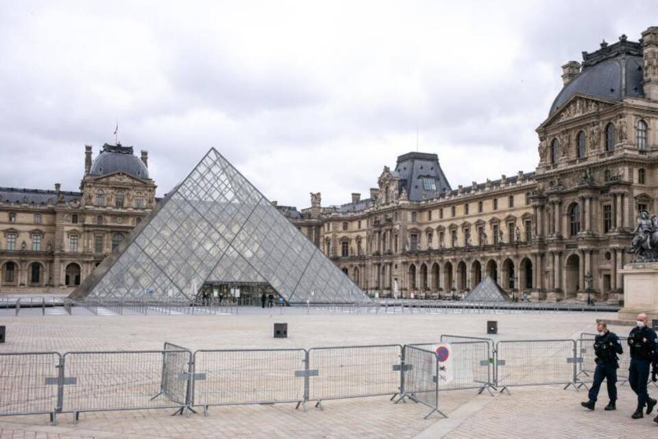 Louvre Paris