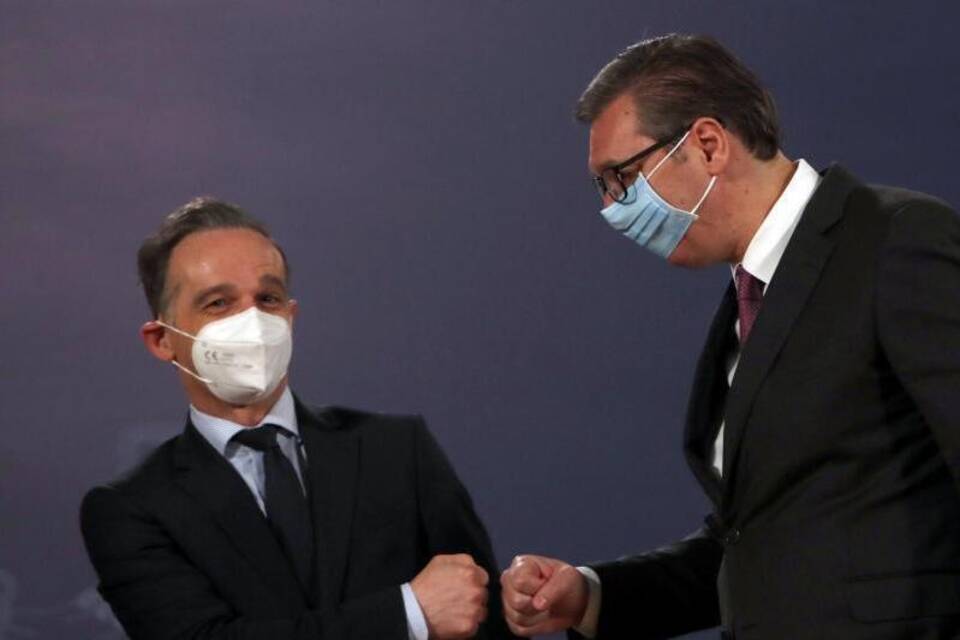 Maas und Vucic Maas und Vucic