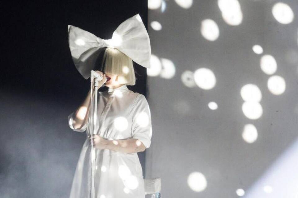 Sia Sia