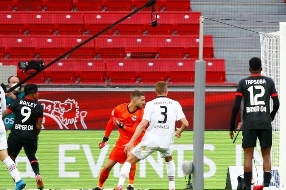 Bayer Leverkusen - Eintracht Frankfurt Bayer Leverkusen - Eintracht Frankfurt