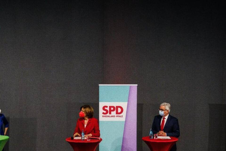 Abschluss der Koalitionsverhandlungen Abschluss der Koalitionsverhandlungen