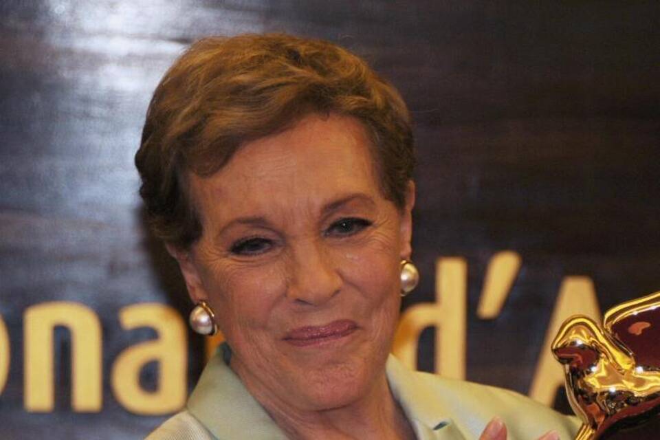 Julie Andrews