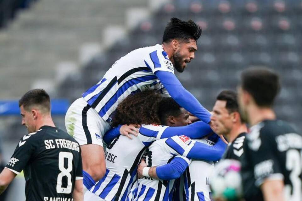 Hertha BSC - SC Freiburg Hertha BSC - SC Freiburg