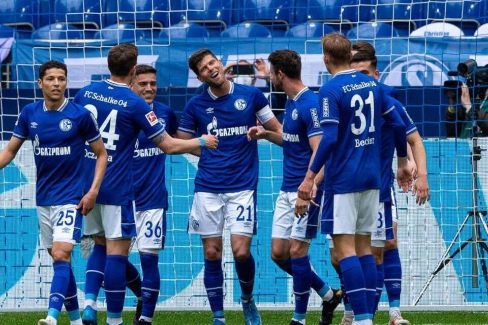 FC Schalke 04 - Eintracht Frankfurt FC Schalke 04 - Eintracht Frankfurt