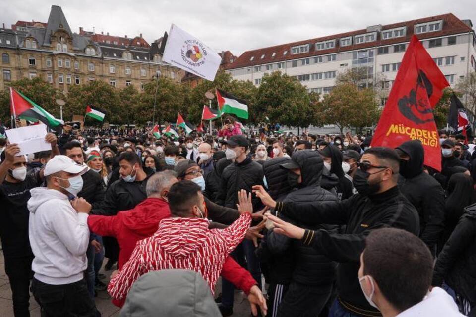 Pro-Palästinensische Demonstrationen - Stuttgart Pro-Palästinensische Demonstrationen - Stuttgart