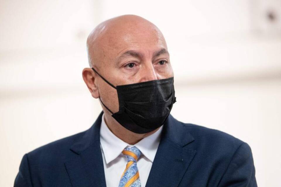 Todesschütze in Frankreich ergibt sich Todesschütze in Frankreich ergibt sich