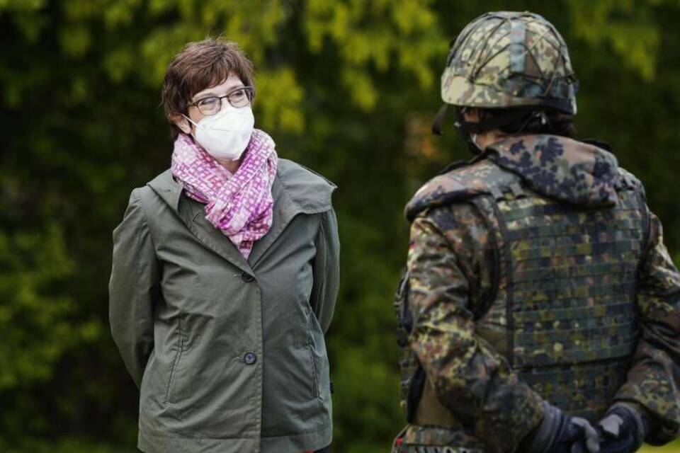 Verteidigungsministerin Verteidigungsministerin