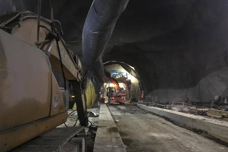 Tunnelbaustelle Tunnelbaustelle