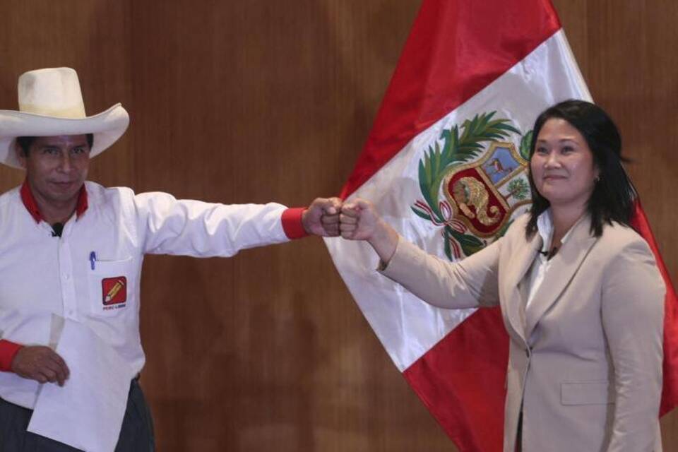 Pedro Castillo und Keiko Fujimori Pedro Castillo und Keiko Fujimori