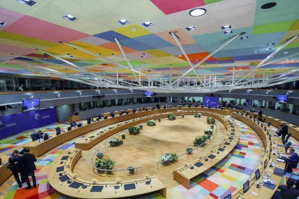 Sondergipfel der EU-Staats- und Regierungschefs Sondergipfel der EU-Staats- und Regierungschefs
