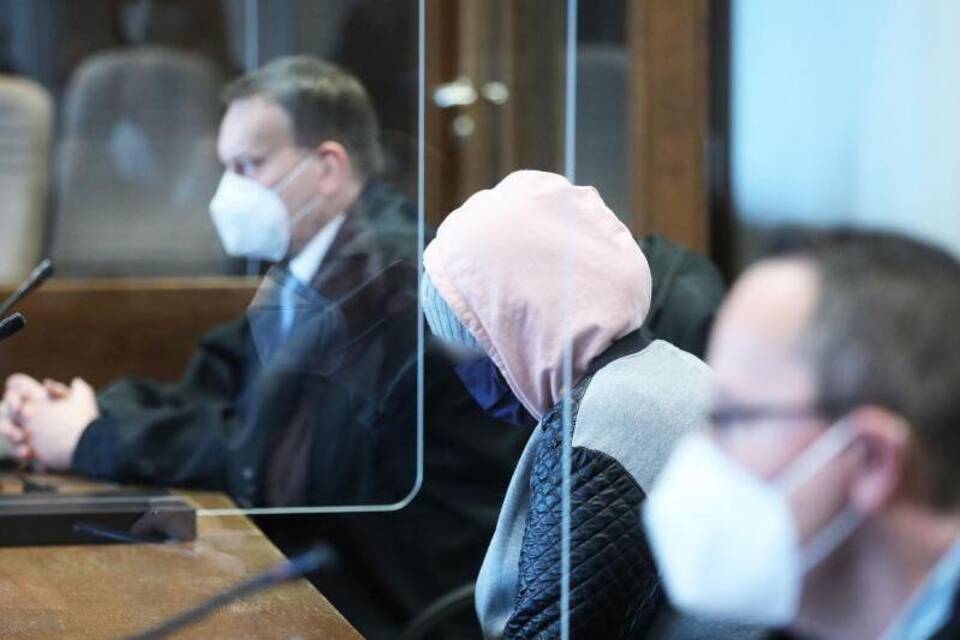 Prozess wegen versuchten Mordes Prozess wegen versuchten Mordes