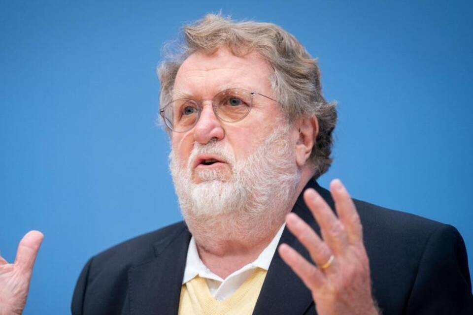 Thomas Mertens Thomas Mertens