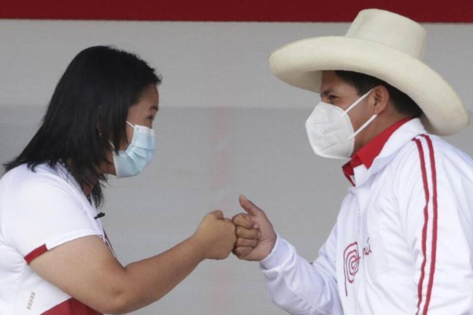 Peruaner wählen neuen Präsidenten Peruaner wählen neuen Präsidenten