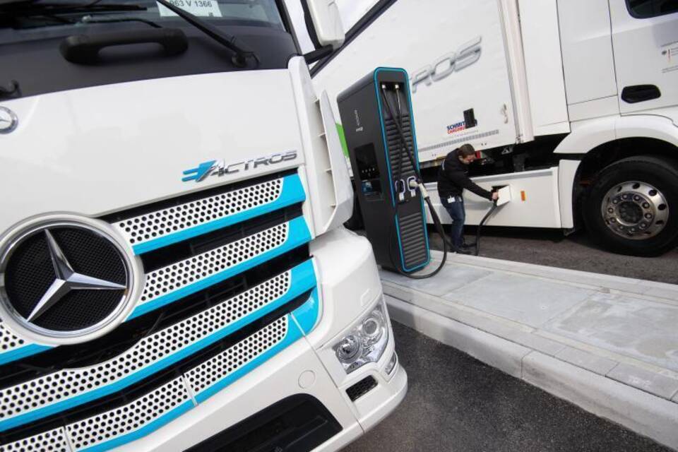 Mercedes-Benz eActros Mercedes-Benz eActros
