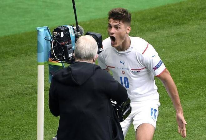 Fußball-EM: Tschechien dank Genie Schick am «Beginn der ...