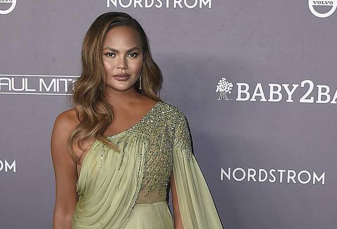 Model: Chrissy Teigen bereut ihr Online-Mobbing - Leute - RNZ